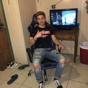 Meet your Posher, Nicholas